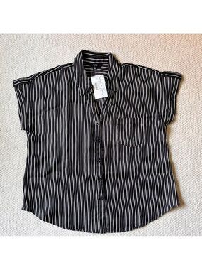 MINE Women’s Top Cap Sleeve Silk Pin Black Pin Stripe Size Large NWT